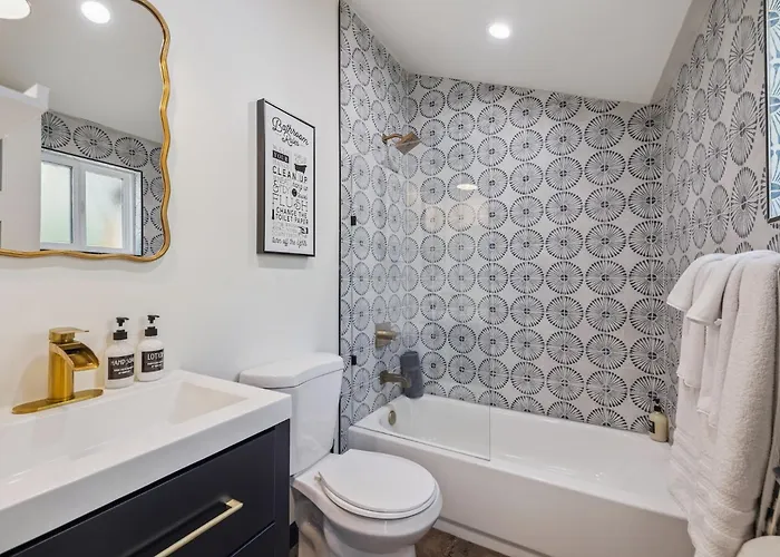 Holiday home Downtown Modern Retreat B Walkable *