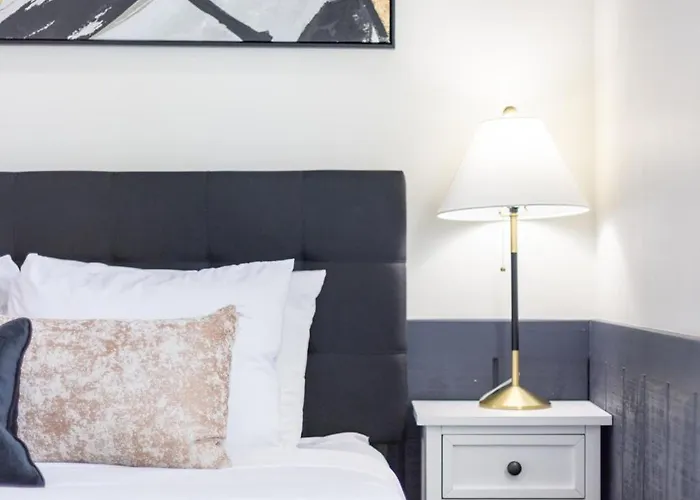 Downtown Modern Retreat B Walkable * Phoenix